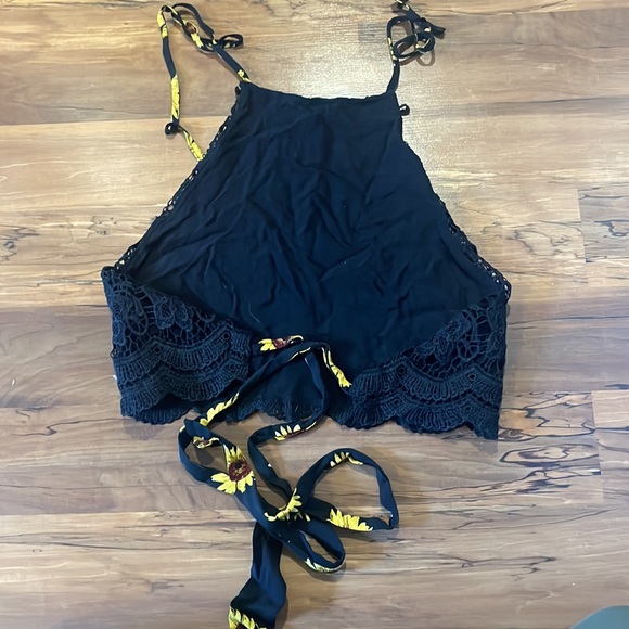 Crop tie up top, super cute. Yellow Flowers on ties. - Picture 2 of 2